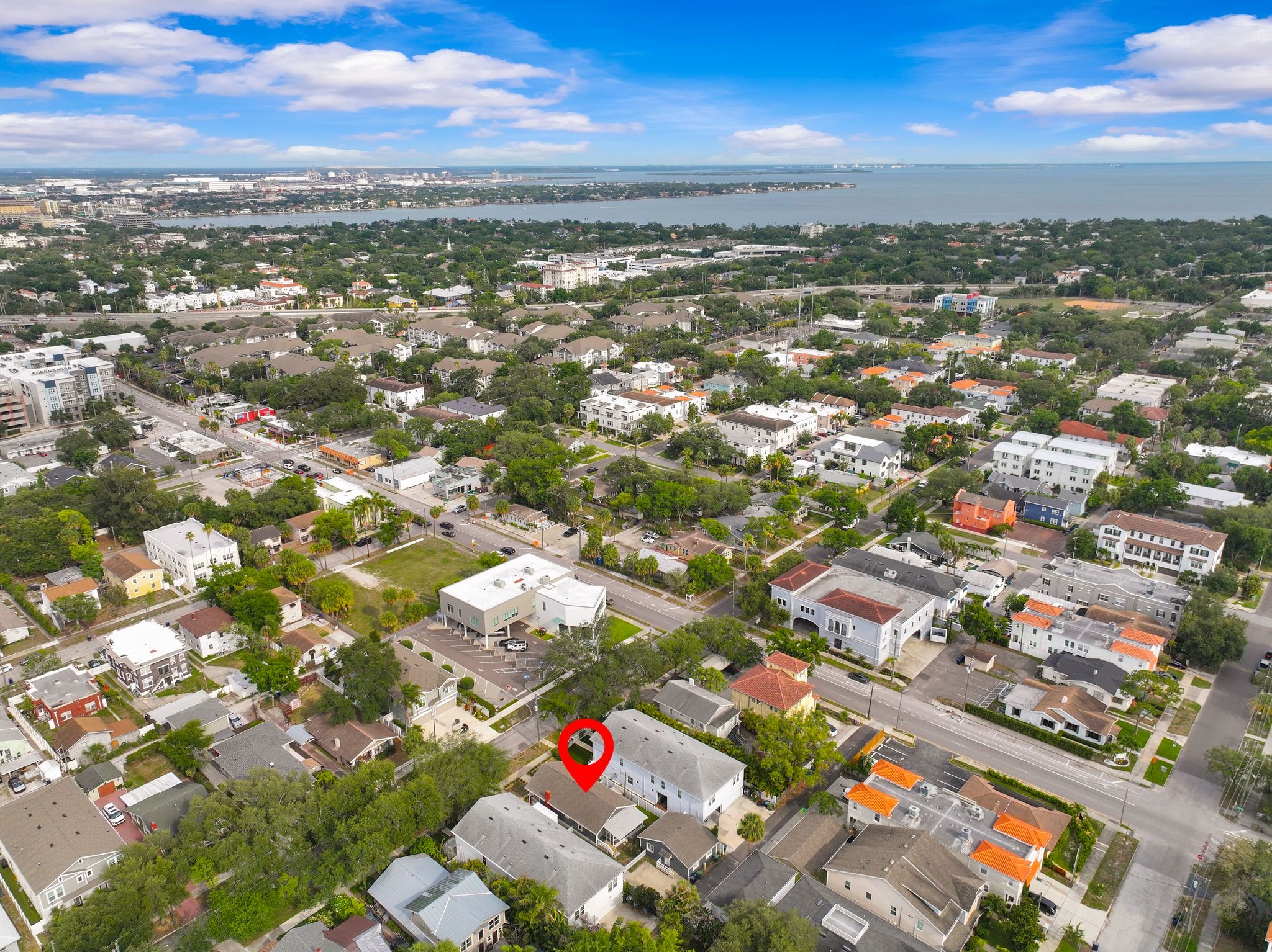 211 S ALBANY AVE | SOHO/HYDE PARK
